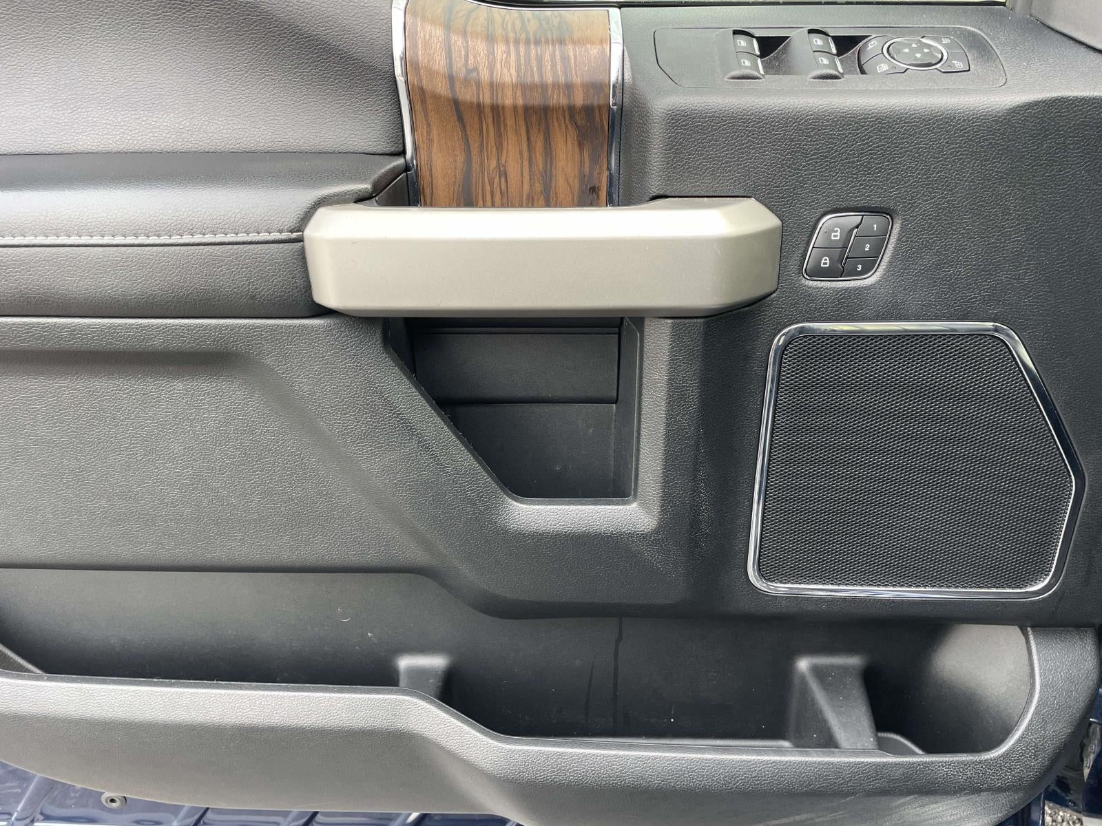 2020 Ford F-150 LARIAT 4WD SuperCrew 5.5' Box