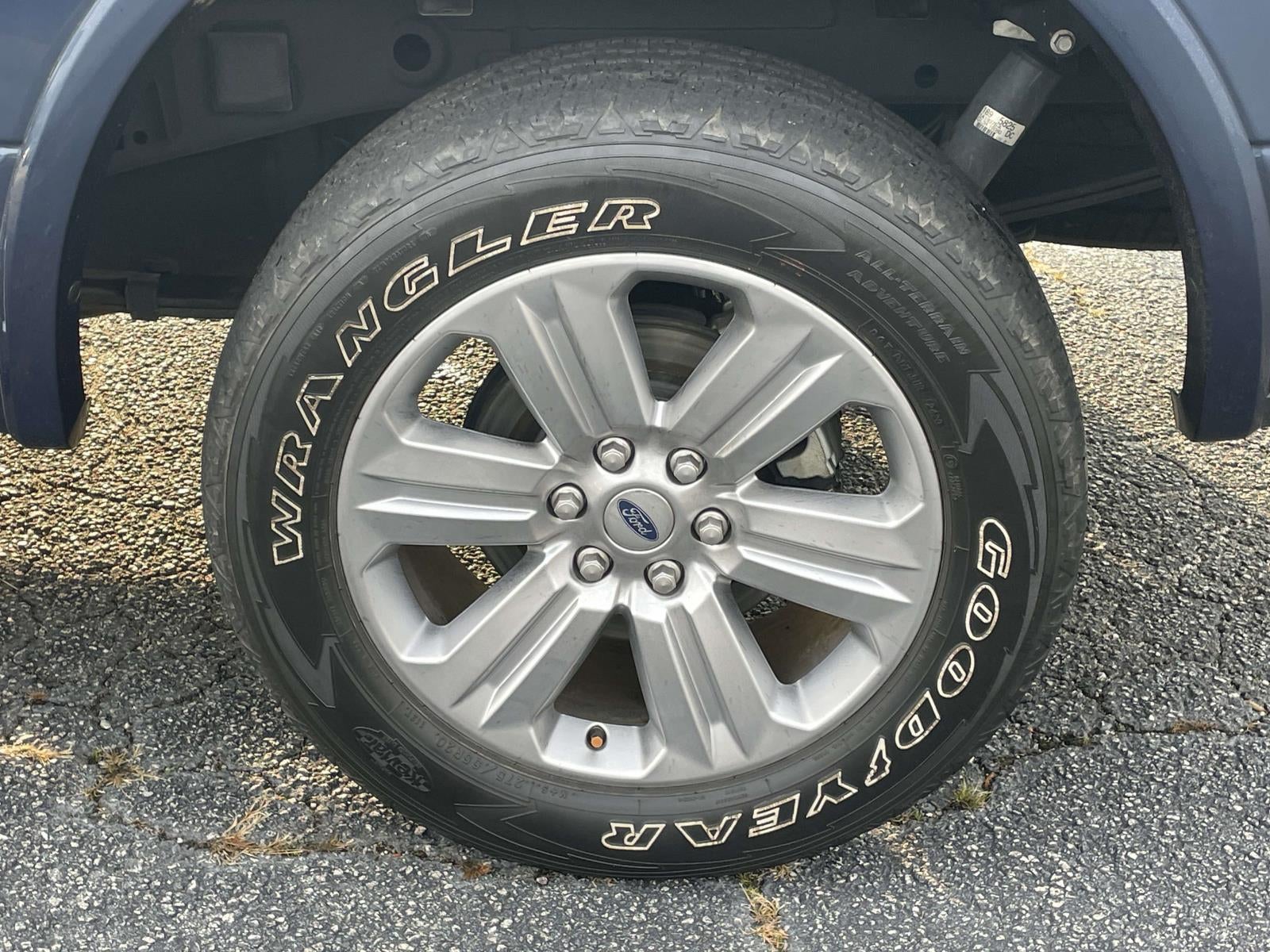 2020 Ford F-150 LARIAT 4WD SuperCrew 5.5' Box