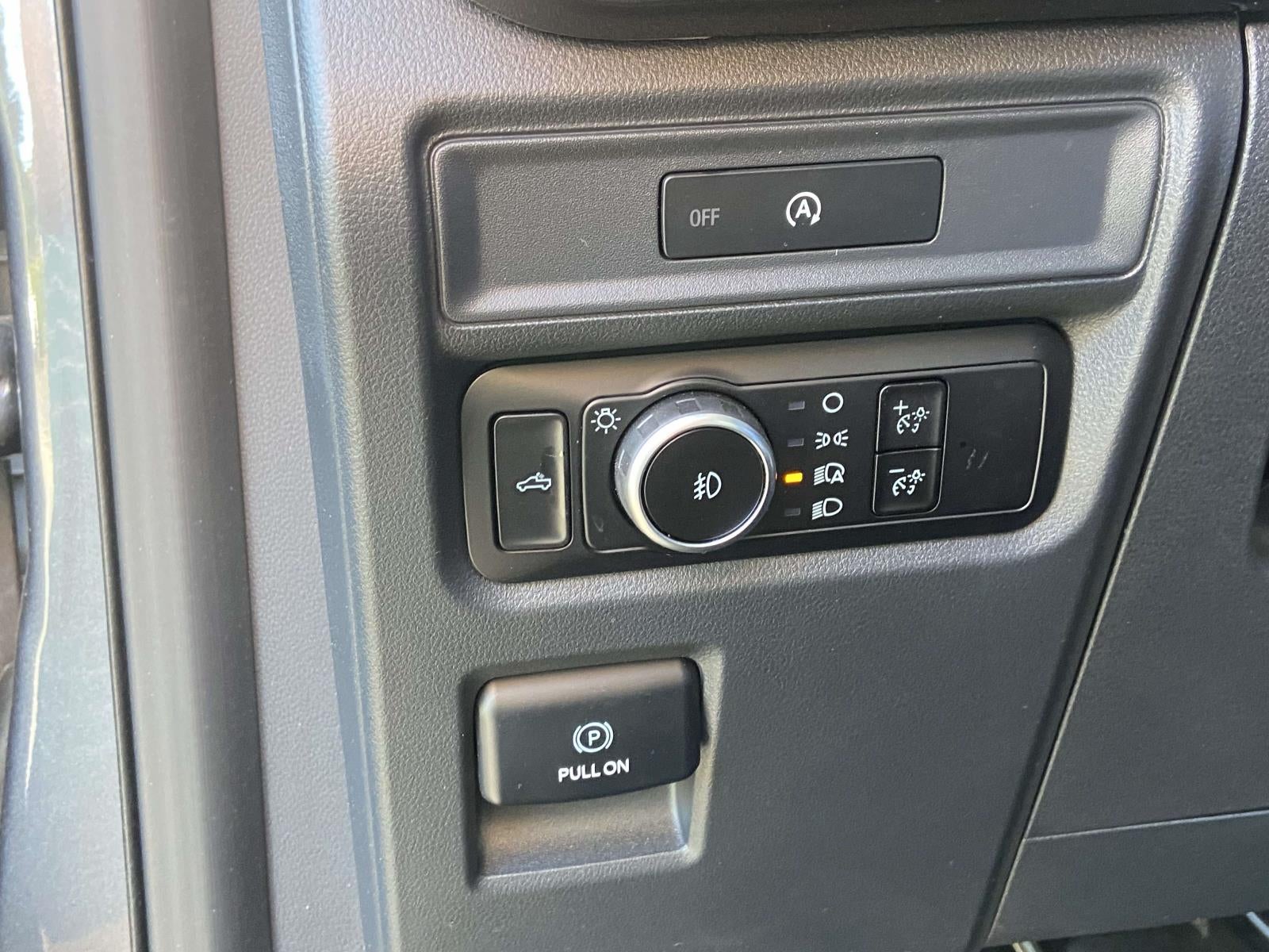 2025 Ford F-150 STX 2WD SuperCrew 5.5' Box