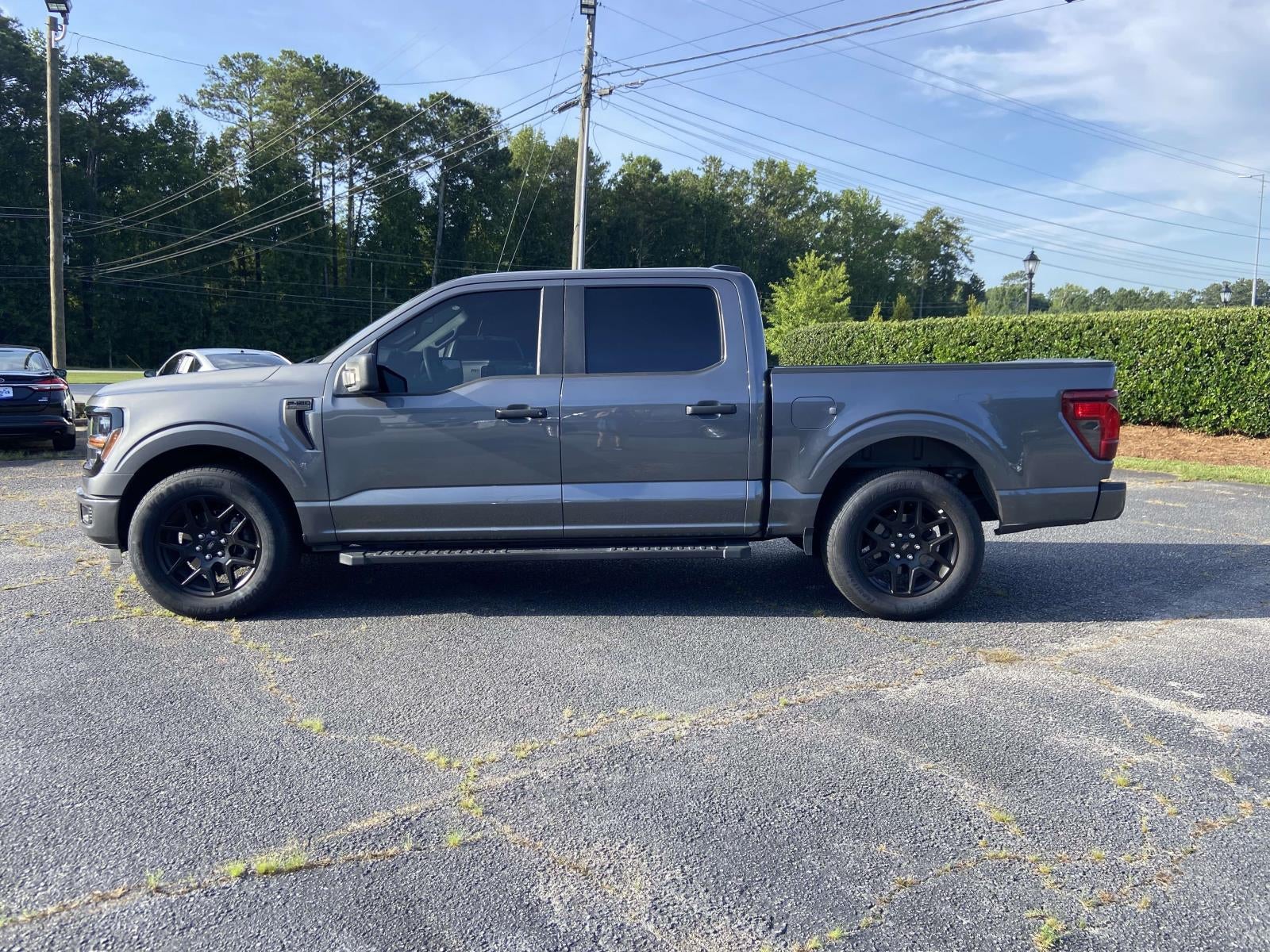 2025 Ford F-150 STX 2WD SuperCrew 5.5' Box