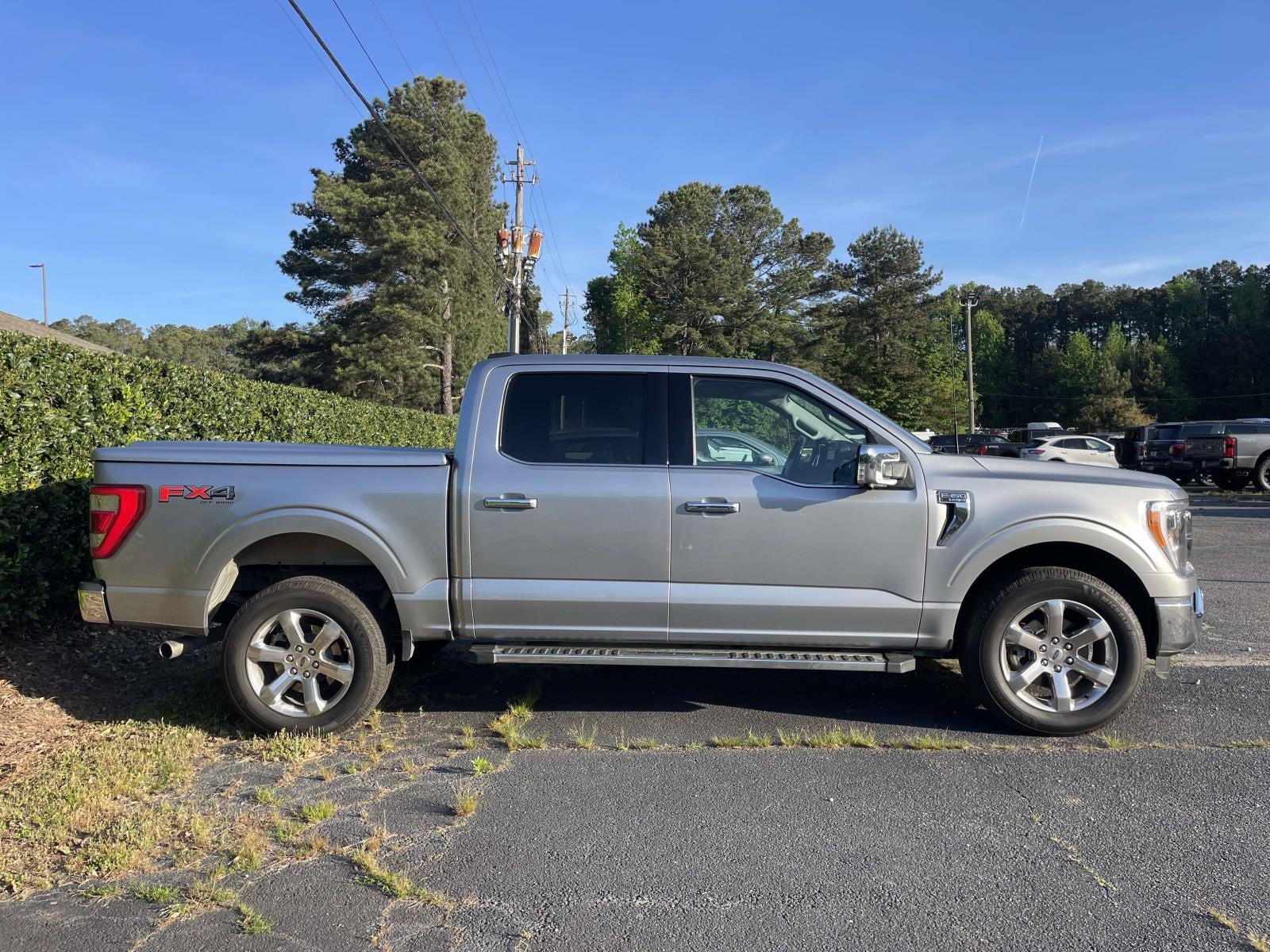 2022 Ford F-150 LARIAT 4WD SuperCrew 5.5' Box