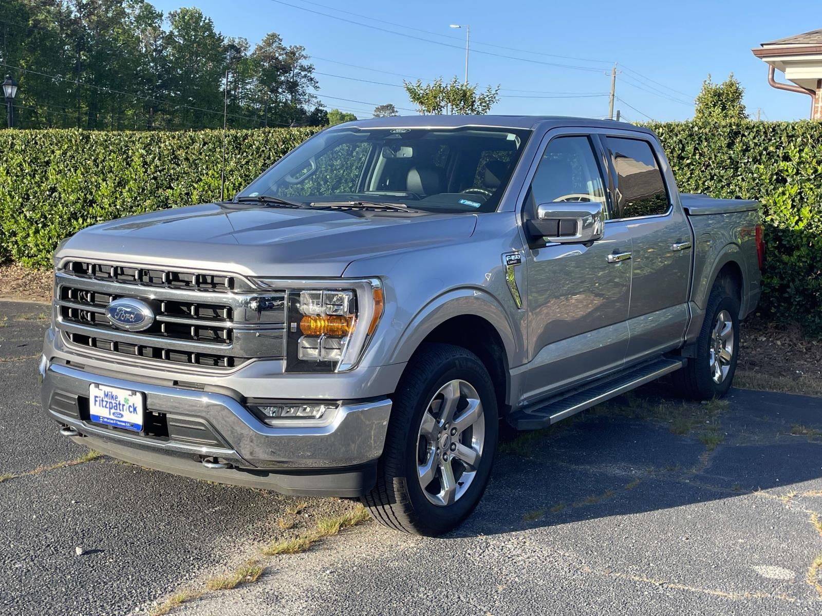2022 Ford F-150 LARIAT 4WD SuperCrew 5.5' Box