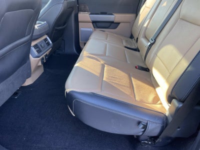 2022 Ford F-150 LARIAT 4WD SuperCrew 5.5' Box