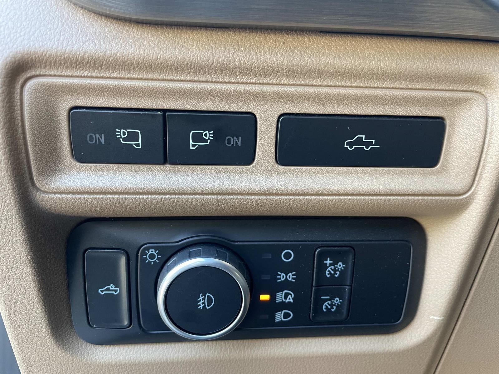 2022 Ford F-150 LARIAT 4WD SuperCrew 5.5' Box