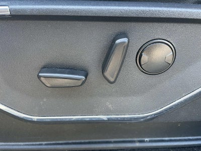 2022 Ford F-150 LARIAT 4WD SuperCrew 5.5' Box