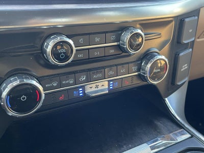 2022 Ford F-150 LARIAT 4WD SuperCrew 5.5' Box