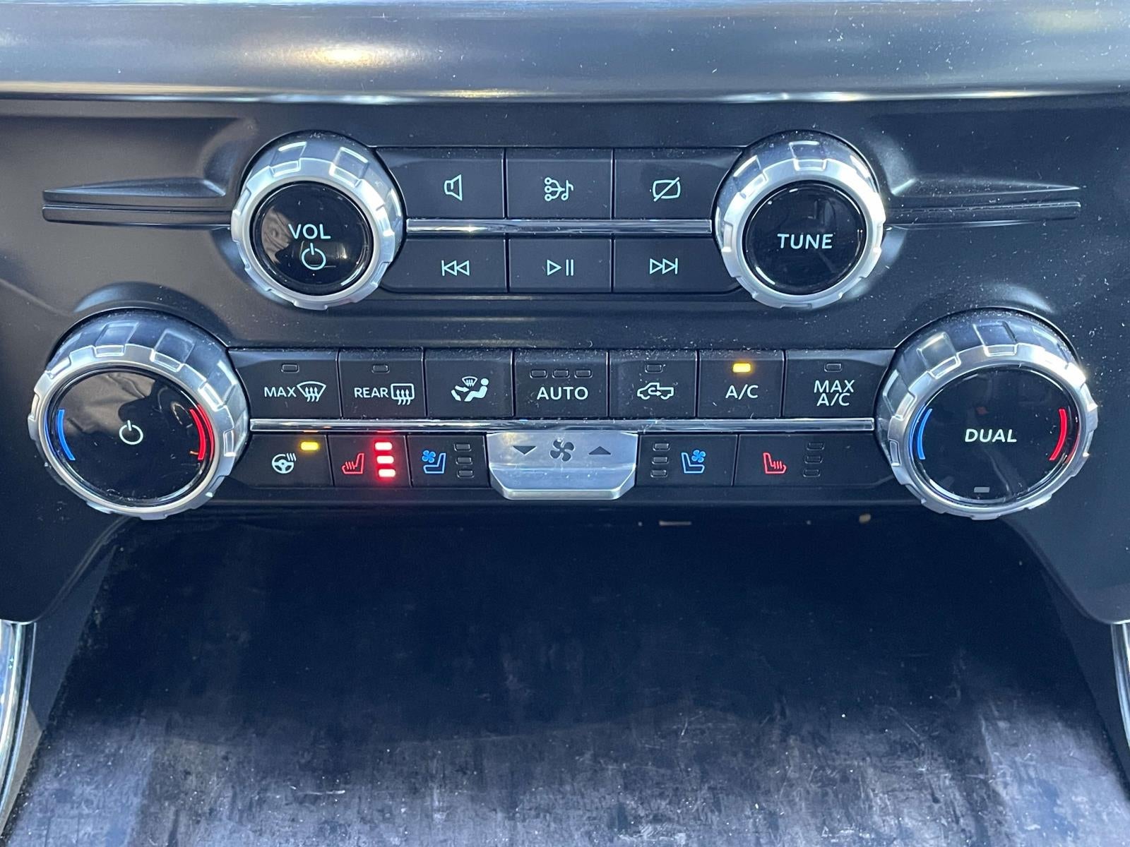 2023 Ford F-150 LARIAT 4WD SuperCrew 5.5' Box