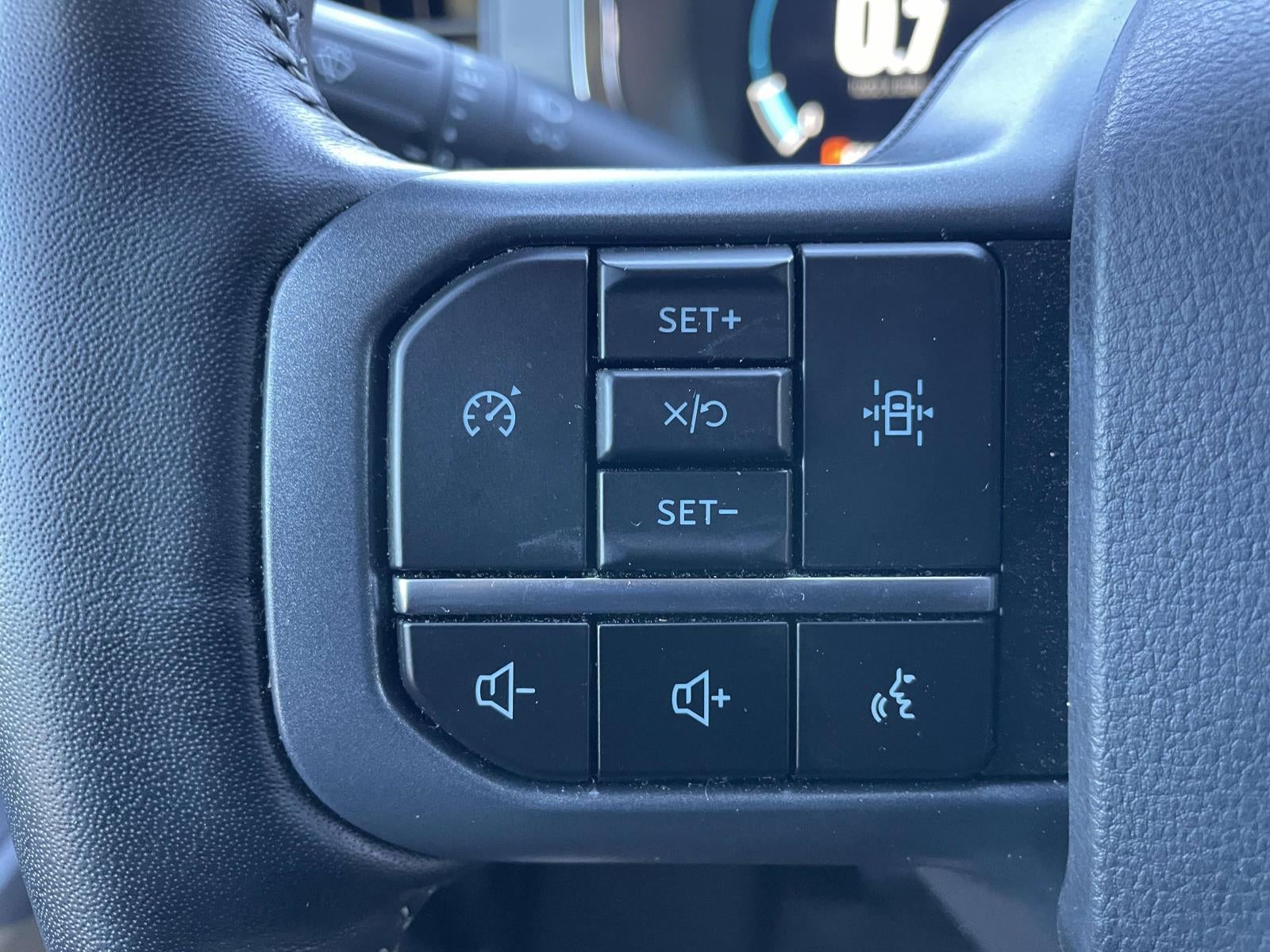 2023 Ford F-150 LARIAT 4WD SuperCrew 5.5' Box