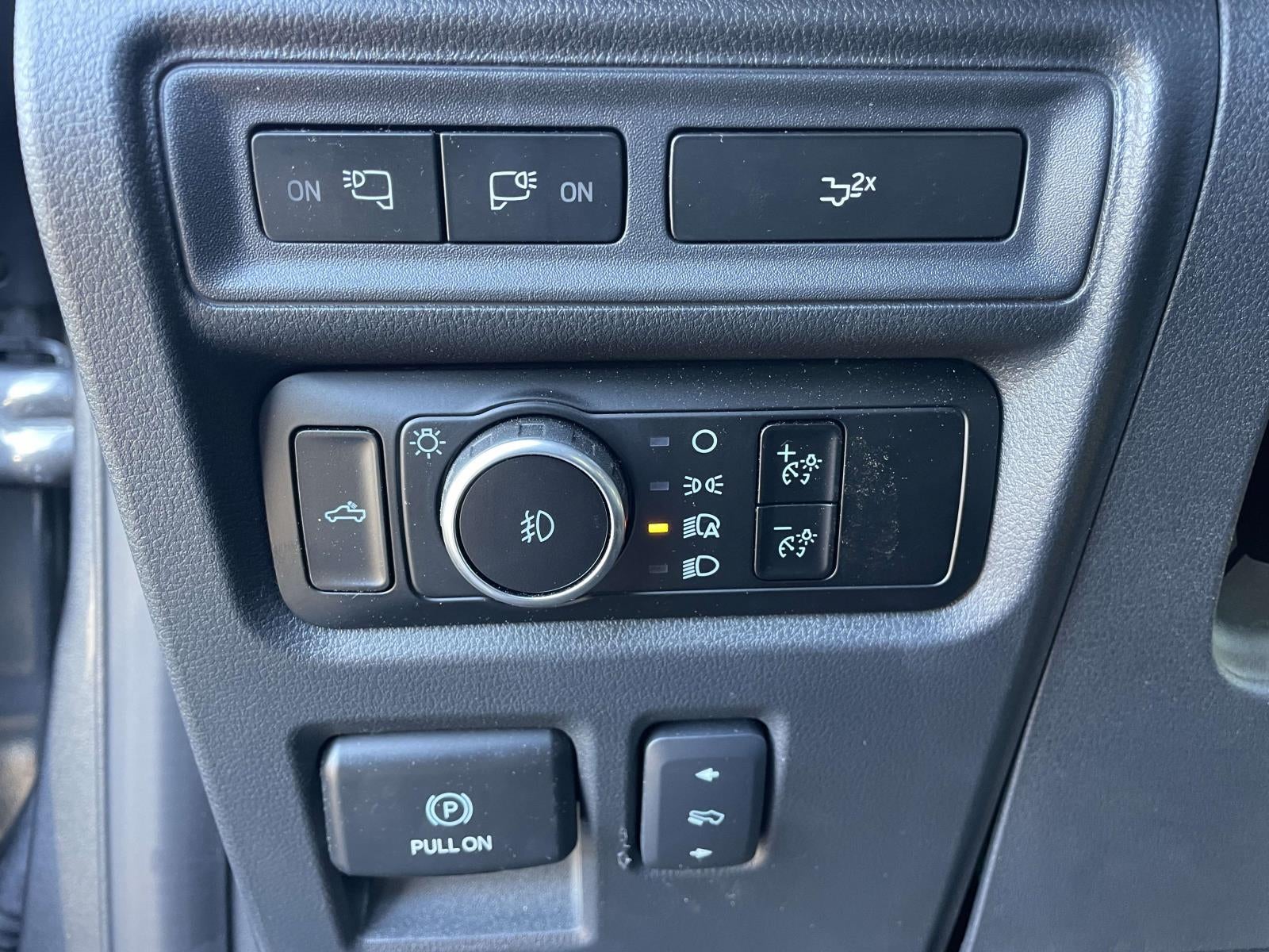 2023 Ford F-150 LARIAT 4WD SuperCrew 5.5' Box