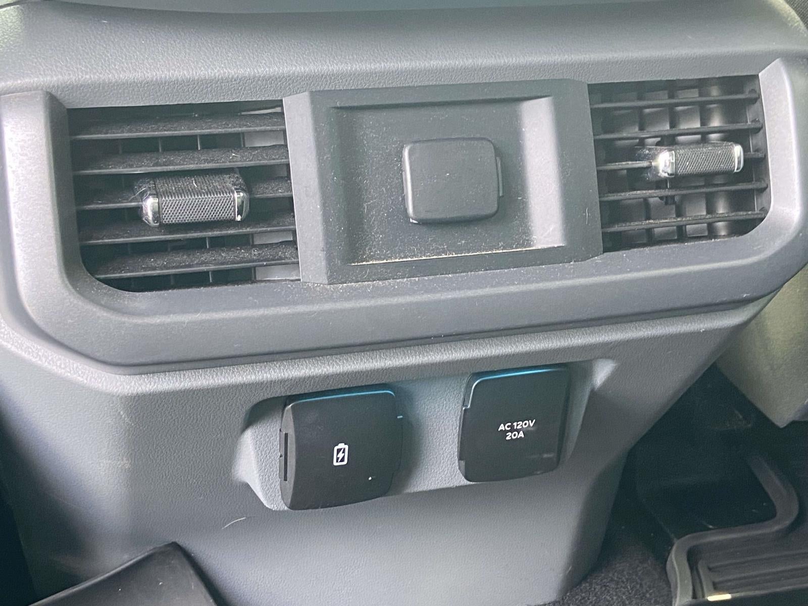 2025 Ford F-150 XLT 4WD SuperCrew 5.5' Box