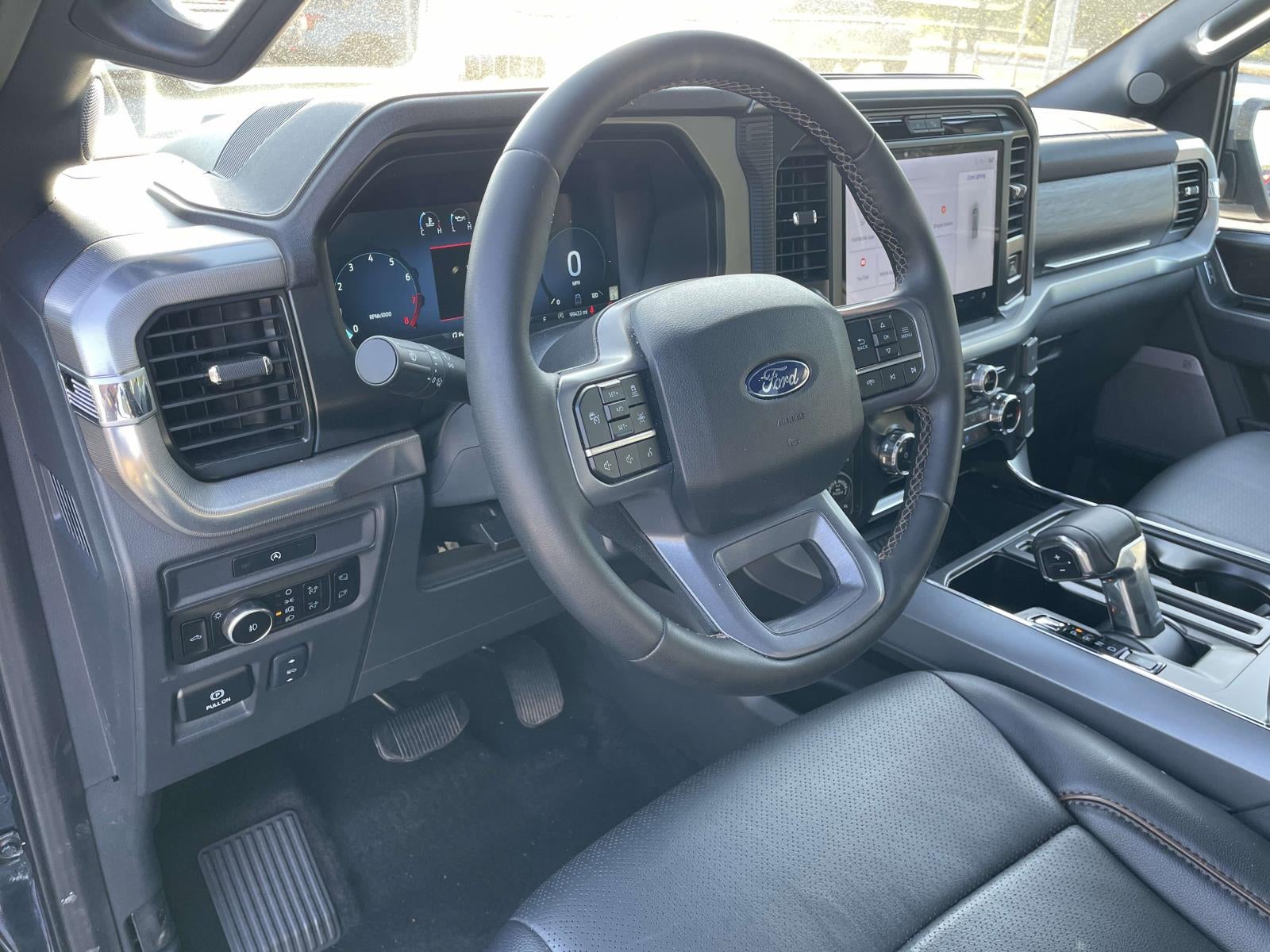 2025 Ford F-150 LARIAT 4WD SuperCrew 5.5' Box