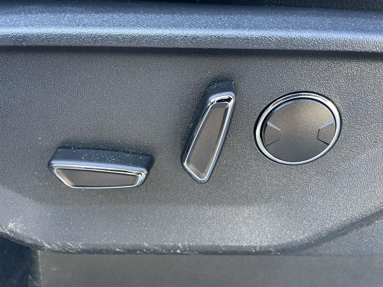 2025 Ford F-150 LARIAT 4WD SuperCrew 5.5' Box