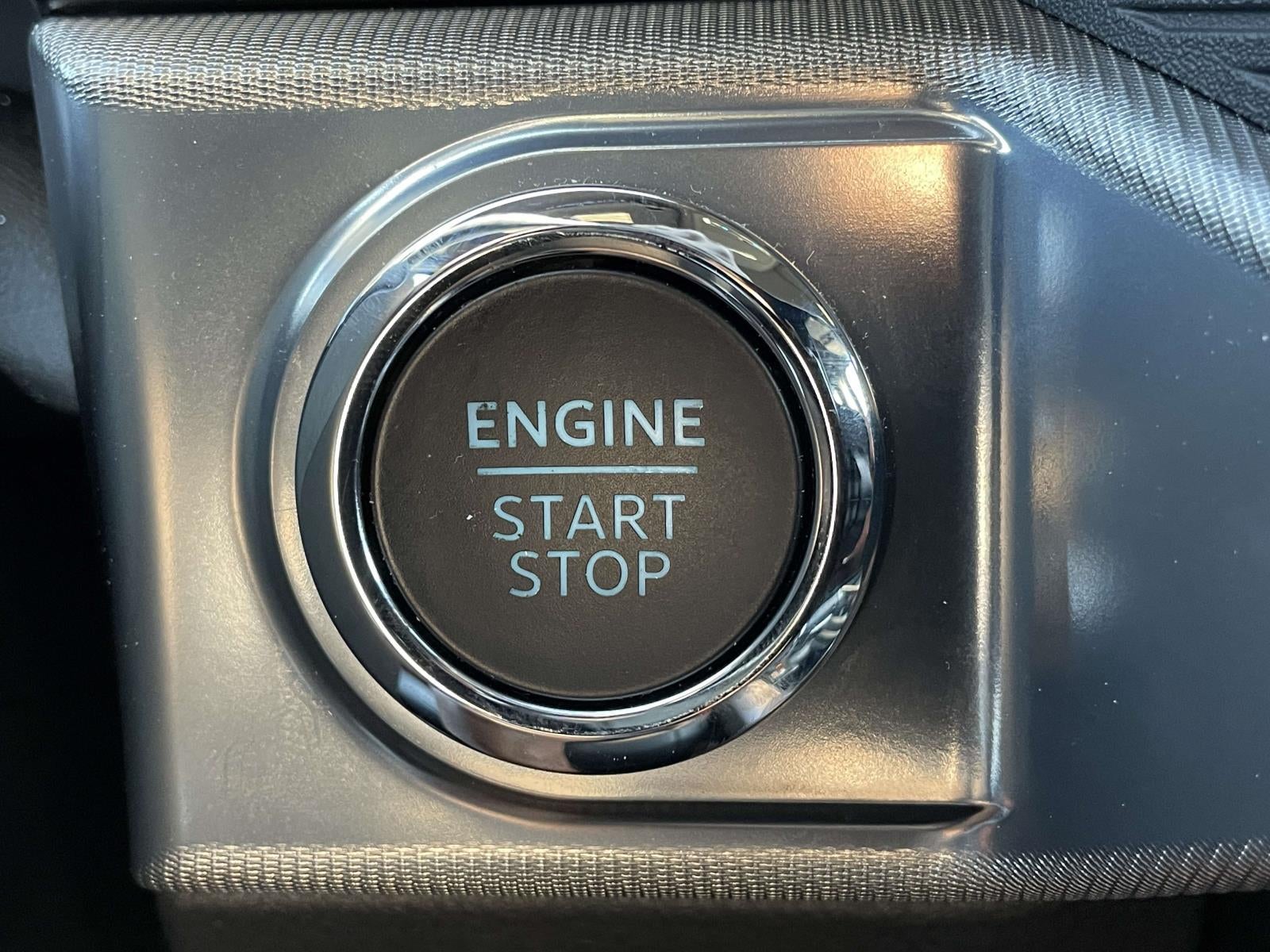 2025 Ford F-150 LARIAT 4WD SuperCrew 5.5' Box