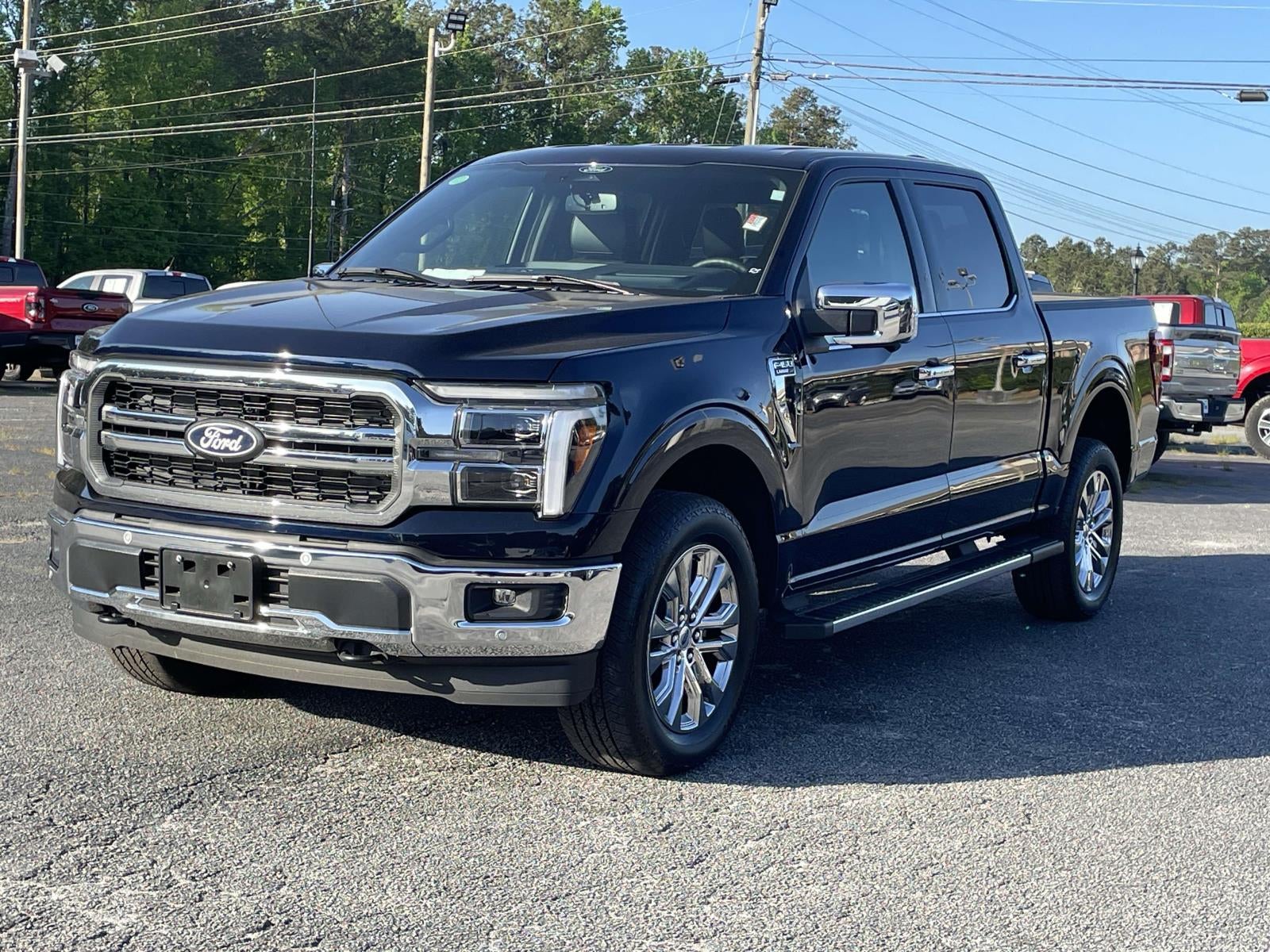2025 Ford F-150 LARIAT 4WD SuperCrew 5.5' Box