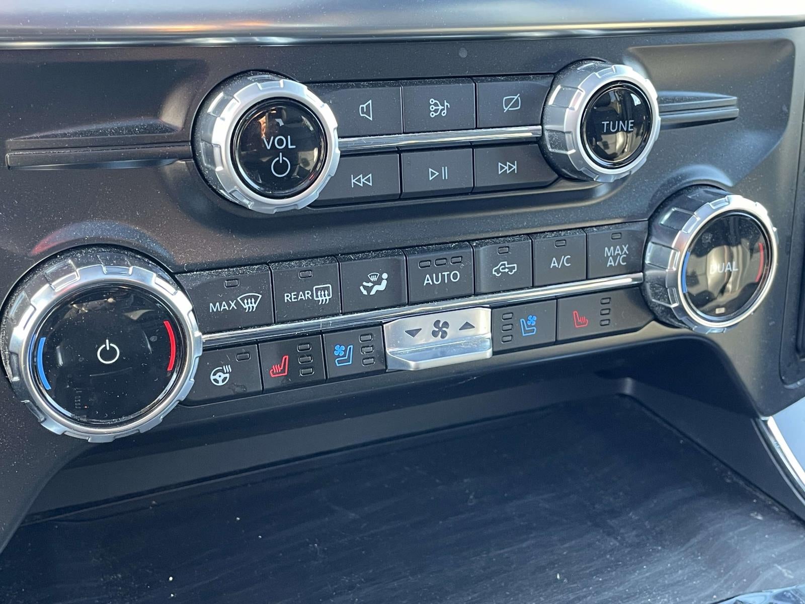 2024 Ford F-150 LARIAT 4WD SuperCrew 5.5' Box