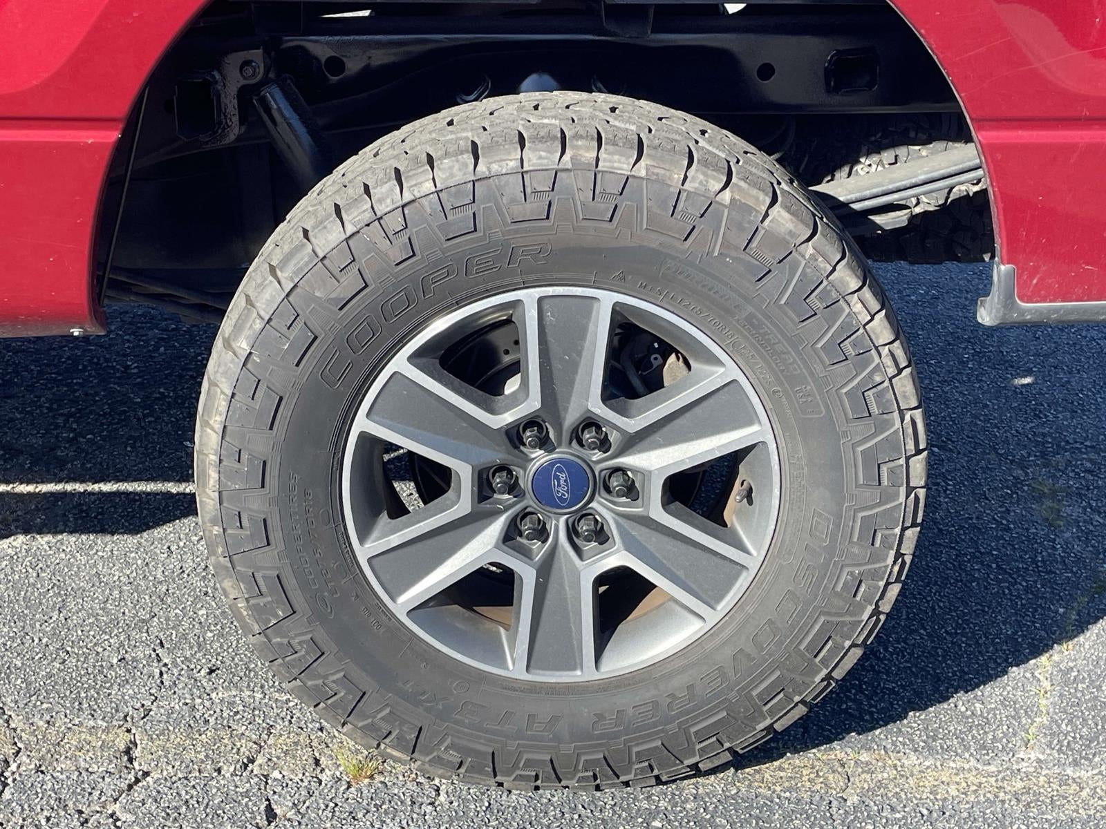 2014 Ford F-150 4WD SuperCab 163 XLT