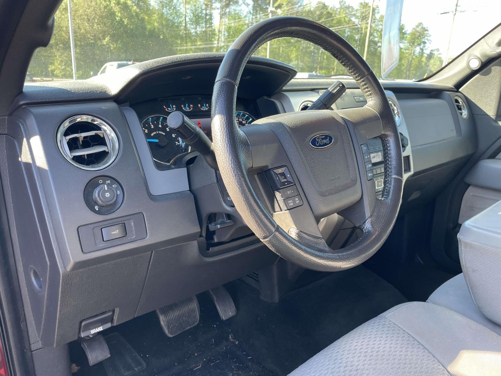 2014 Ford F-150 4WD SuperCab 163 XLT