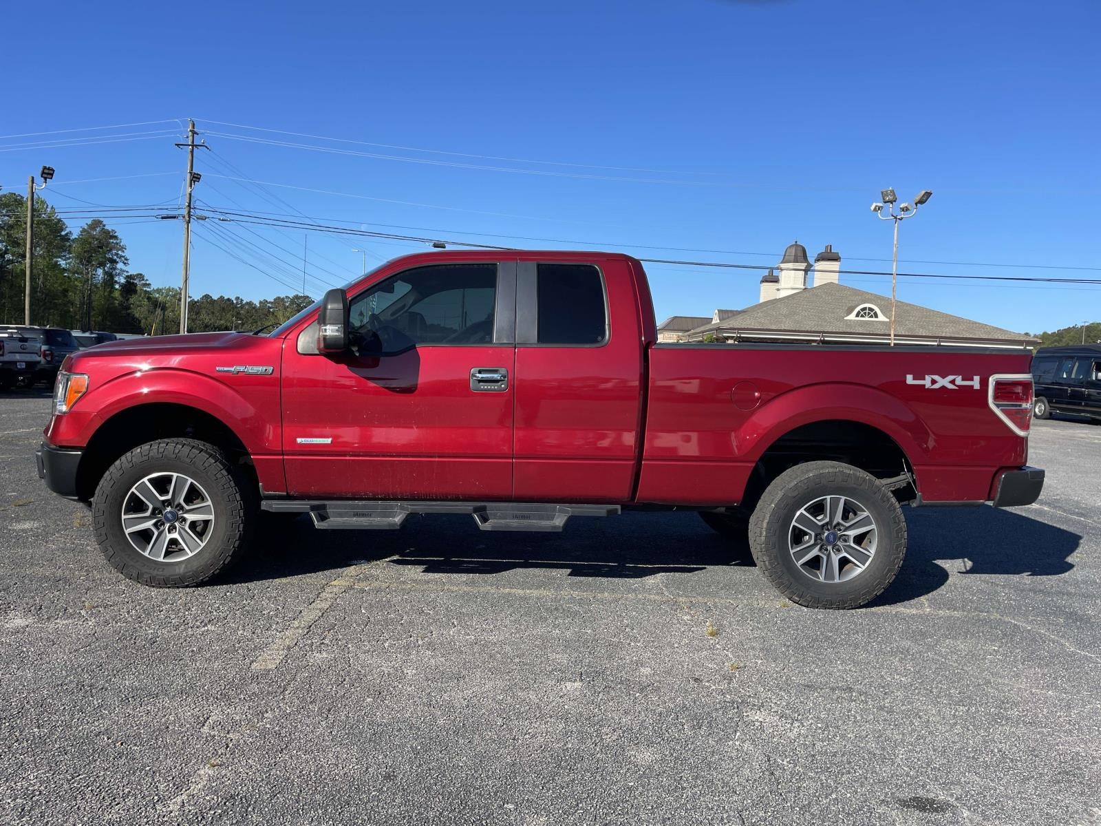 2014 Ford F-150 4WD SuperCab 163 XLT