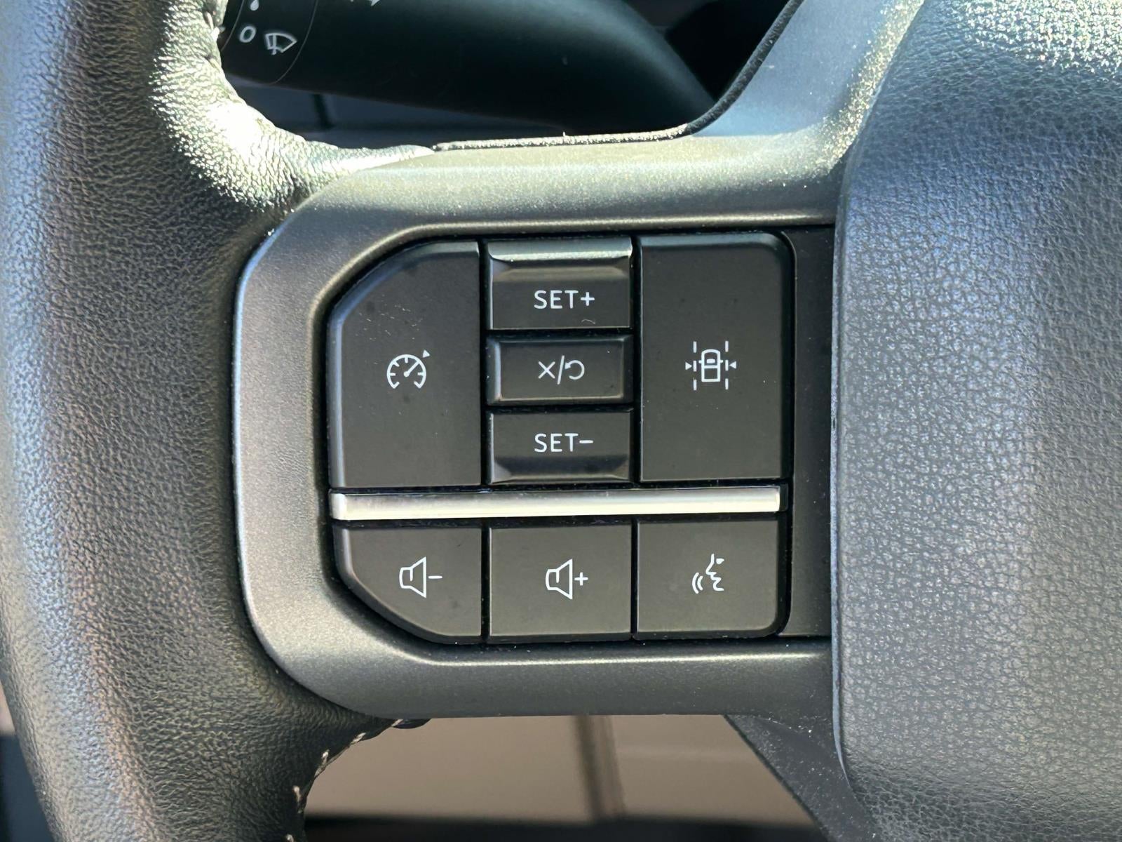 2022 Ford F-150 XLT 2WD Reg Cab 6.5' Box