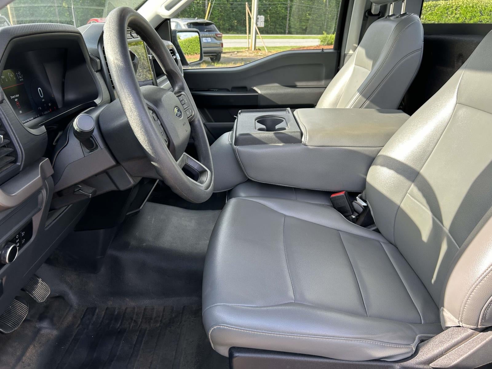 2024 Ford F-150 XL 2WD Reg Cab 8' Box
