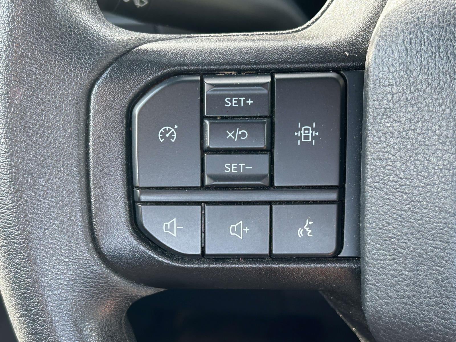 2024 Ford F-150 XL 2WD Reg Cab 8' Box