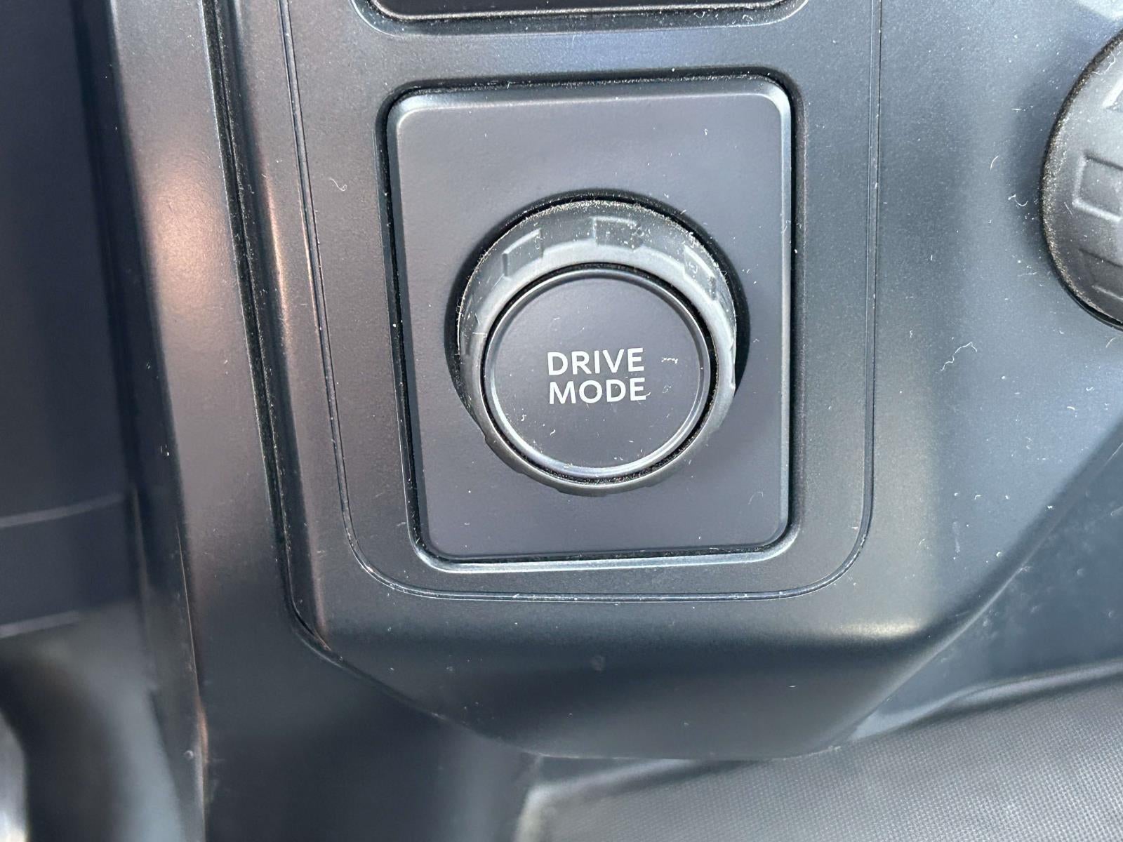 2024 Ford F-150 XL 2WD Reg Cab 8' Box