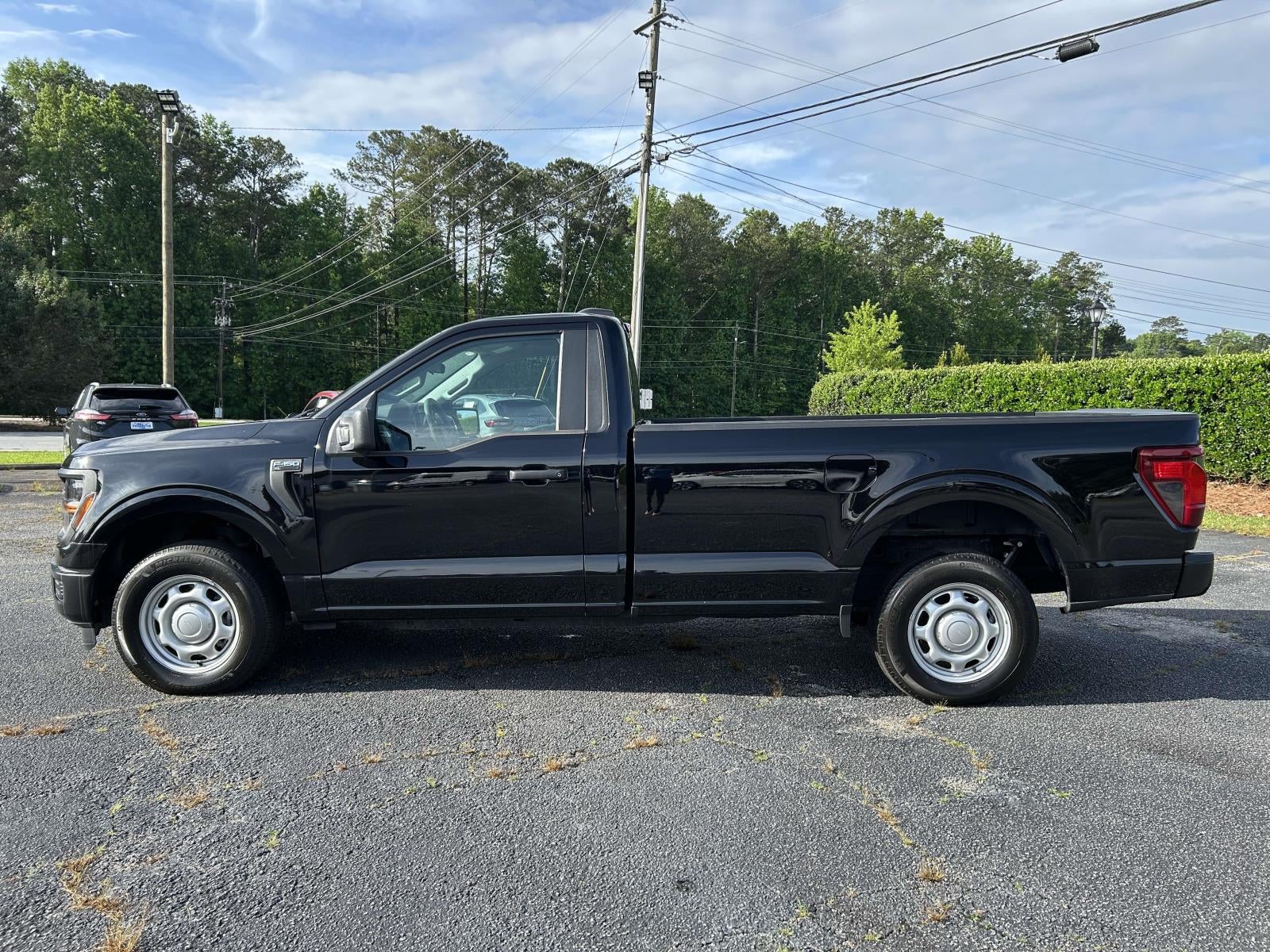 2024 Ford F-150 XL 2WD Reg Cab 8' Box