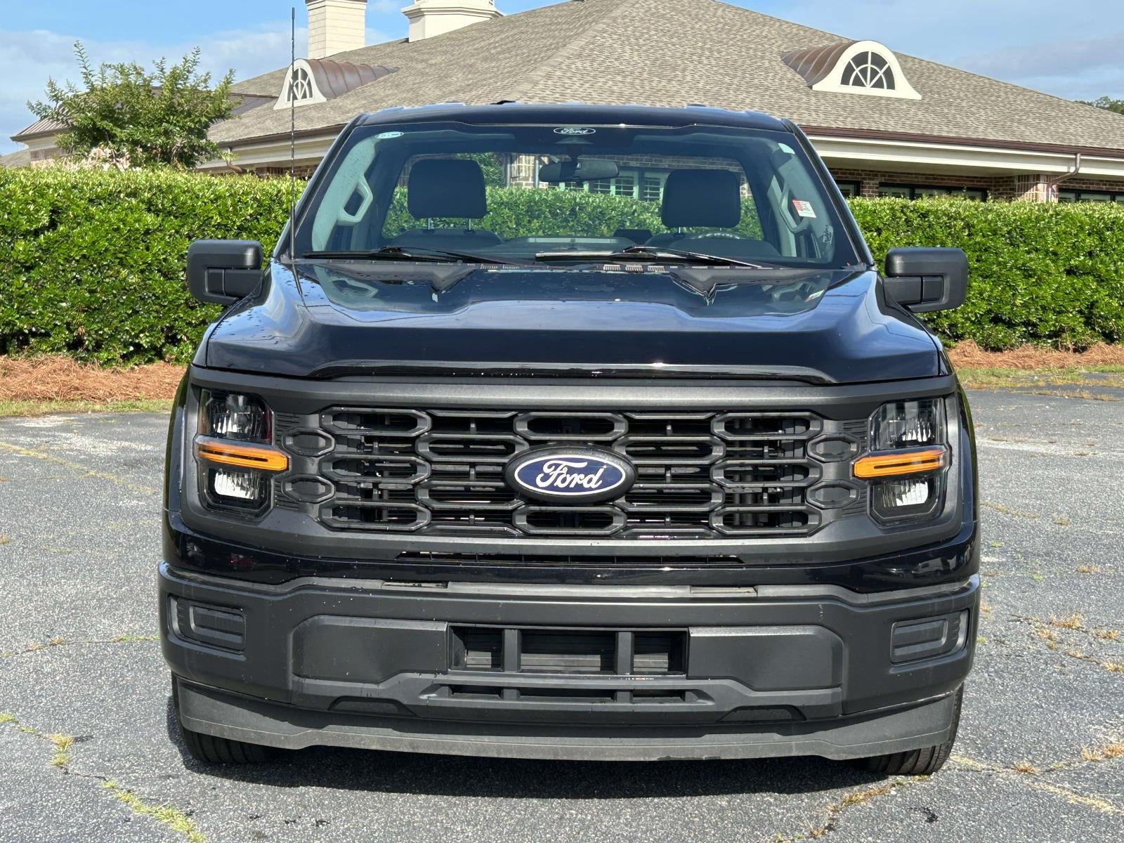 2024 Ford F-150 XL 2WD Reg Cab 8' Box