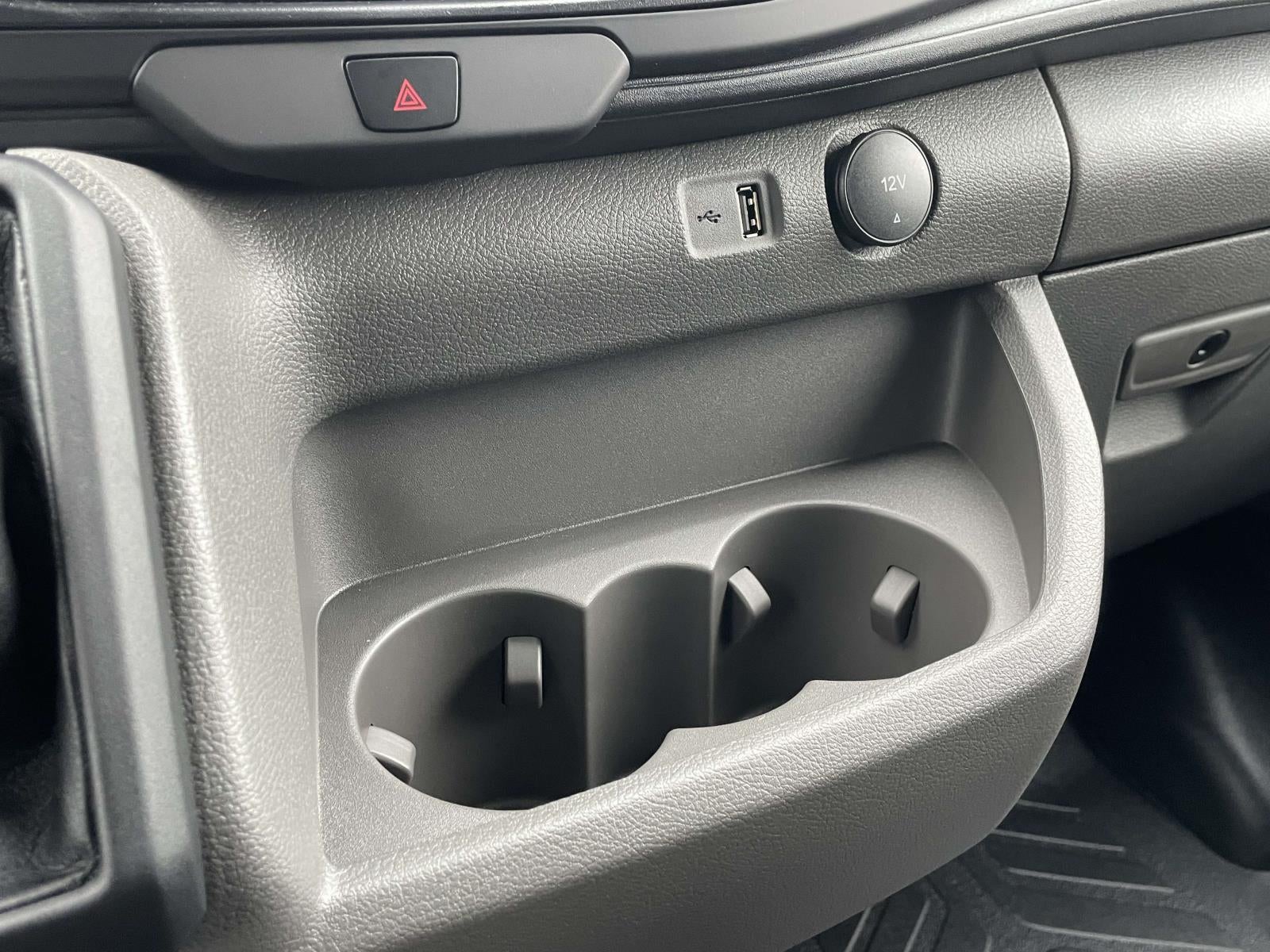 2026 Ford Transit Cargo Van Base