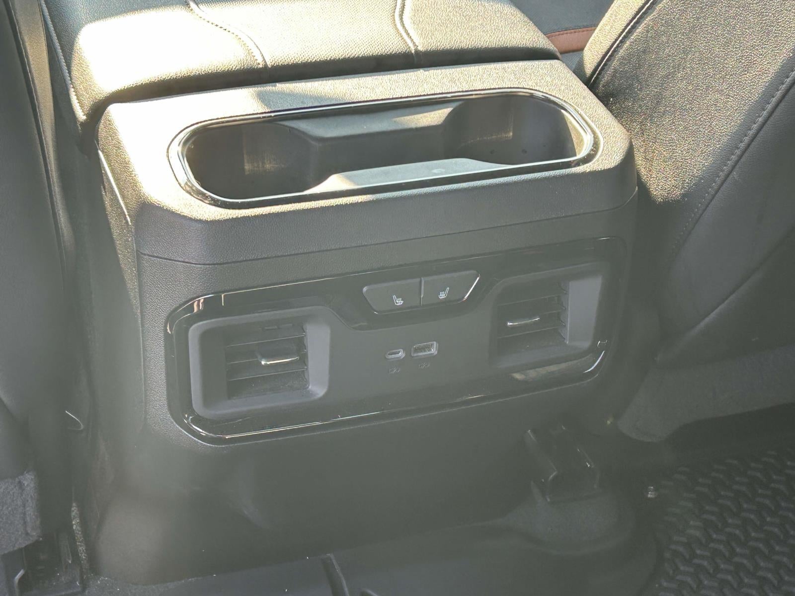 2024 GMC Sierra 1500 4WD Crew Cab 147 AT4