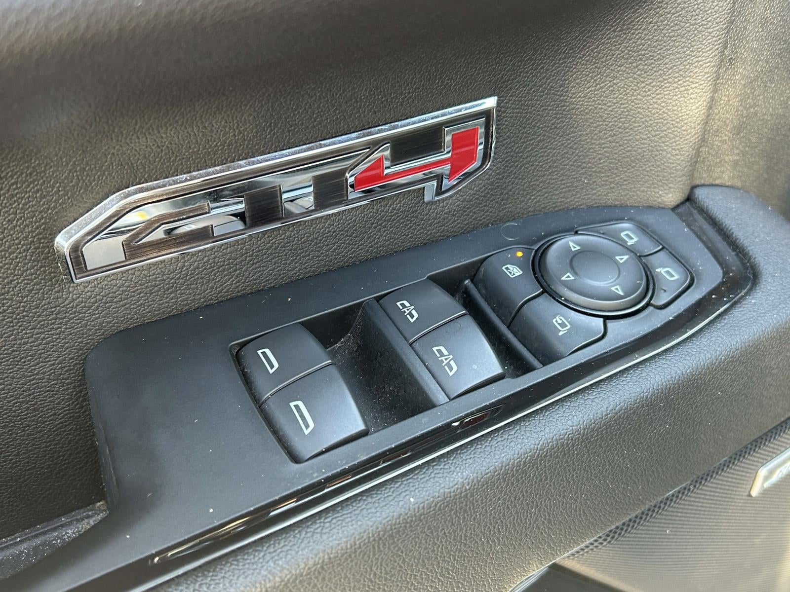 2024 GMC Sierra 1500 4WD Crew Cab 147 AT4