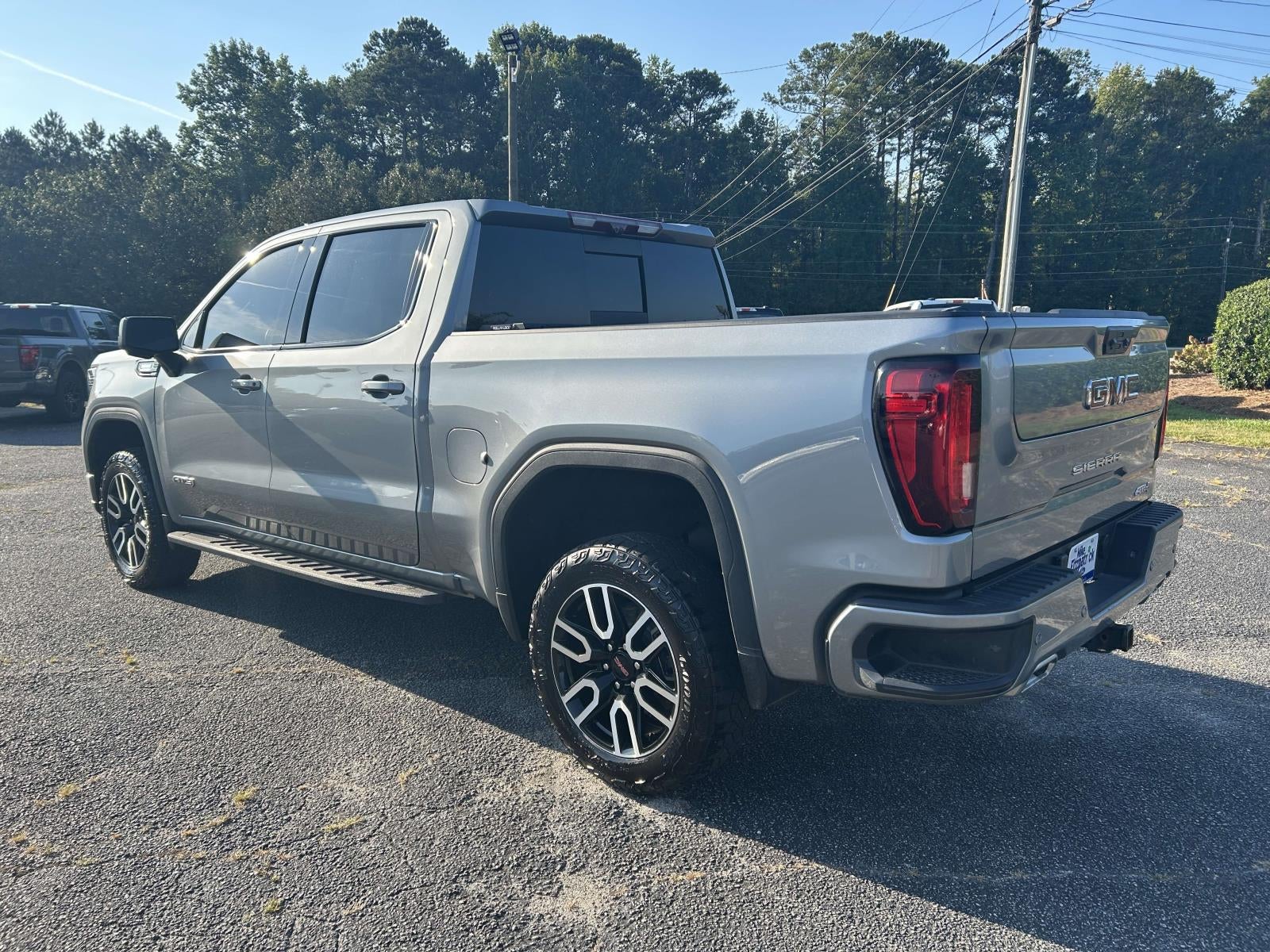 2024 GMC Sierra 1500 4WD Crew Cab 147 AT4