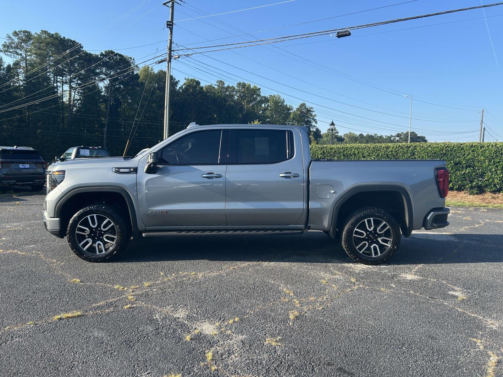 2024 GMC Sierra 1500 4WD Crew Cab 147 AT4