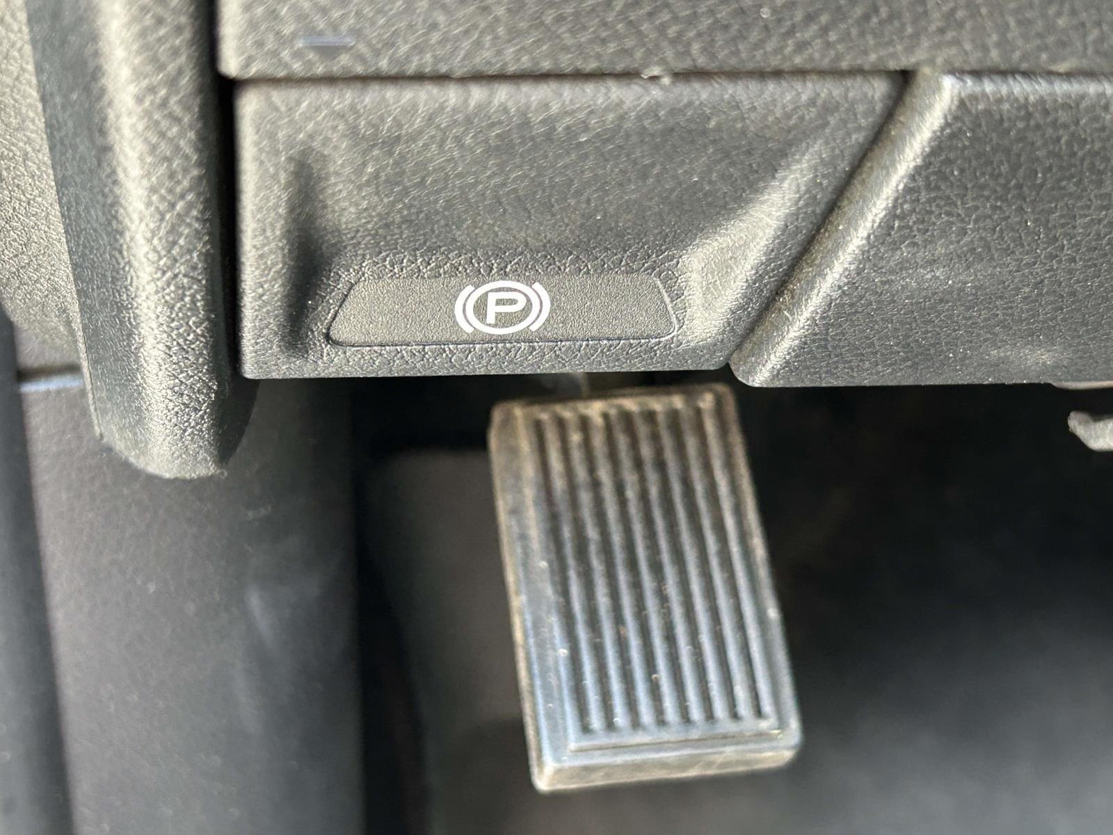 2019 RAM 2500 Big Horn 4x4 Crew Cab 6'4 Box