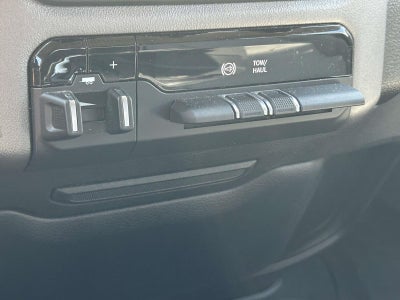 2019 RAM 2500 Big Horn 4x4 Crew Cab 6'4 Box