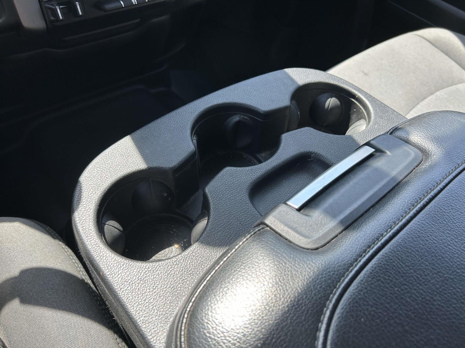 2019 RAM 2500 Big Horn 4x4 Crew Cab 6'4 Box