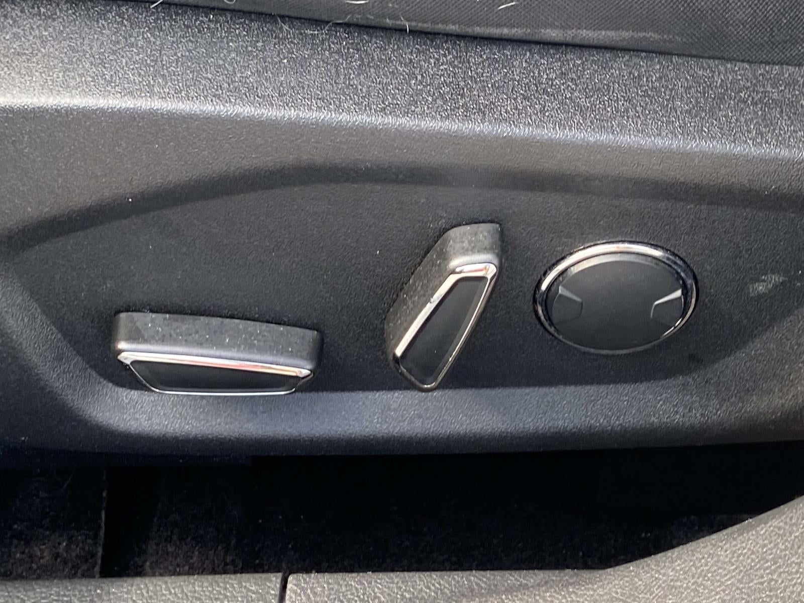 2018 Ford Fusion SE FWD