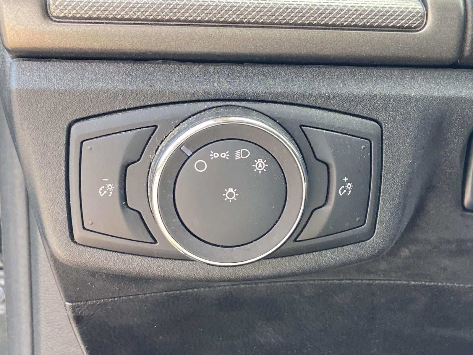 2018 Ford Fusion SE FWD