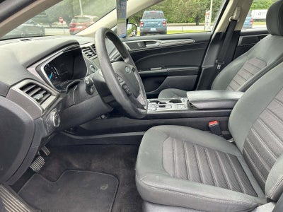 2020 Ford Fusion SE FWD