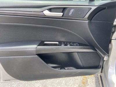 2018 Ford Fusion SE FWD