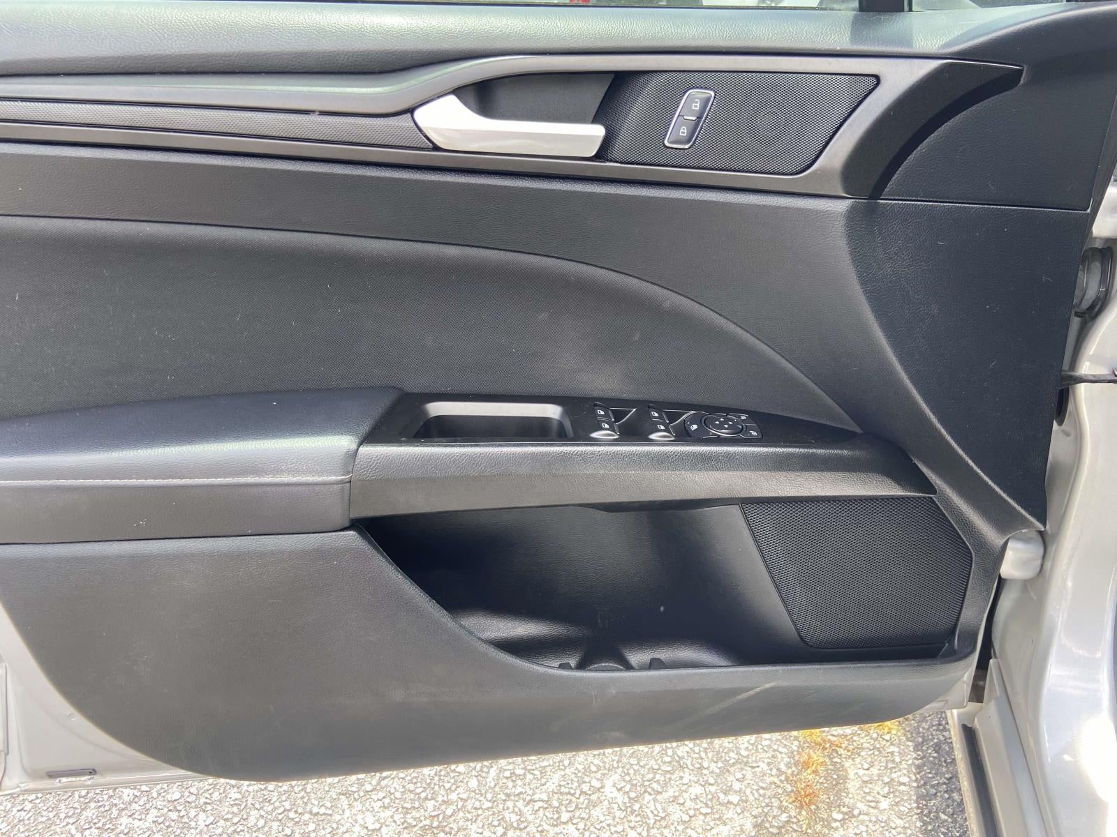 2018 Ford Fusion SE FWD