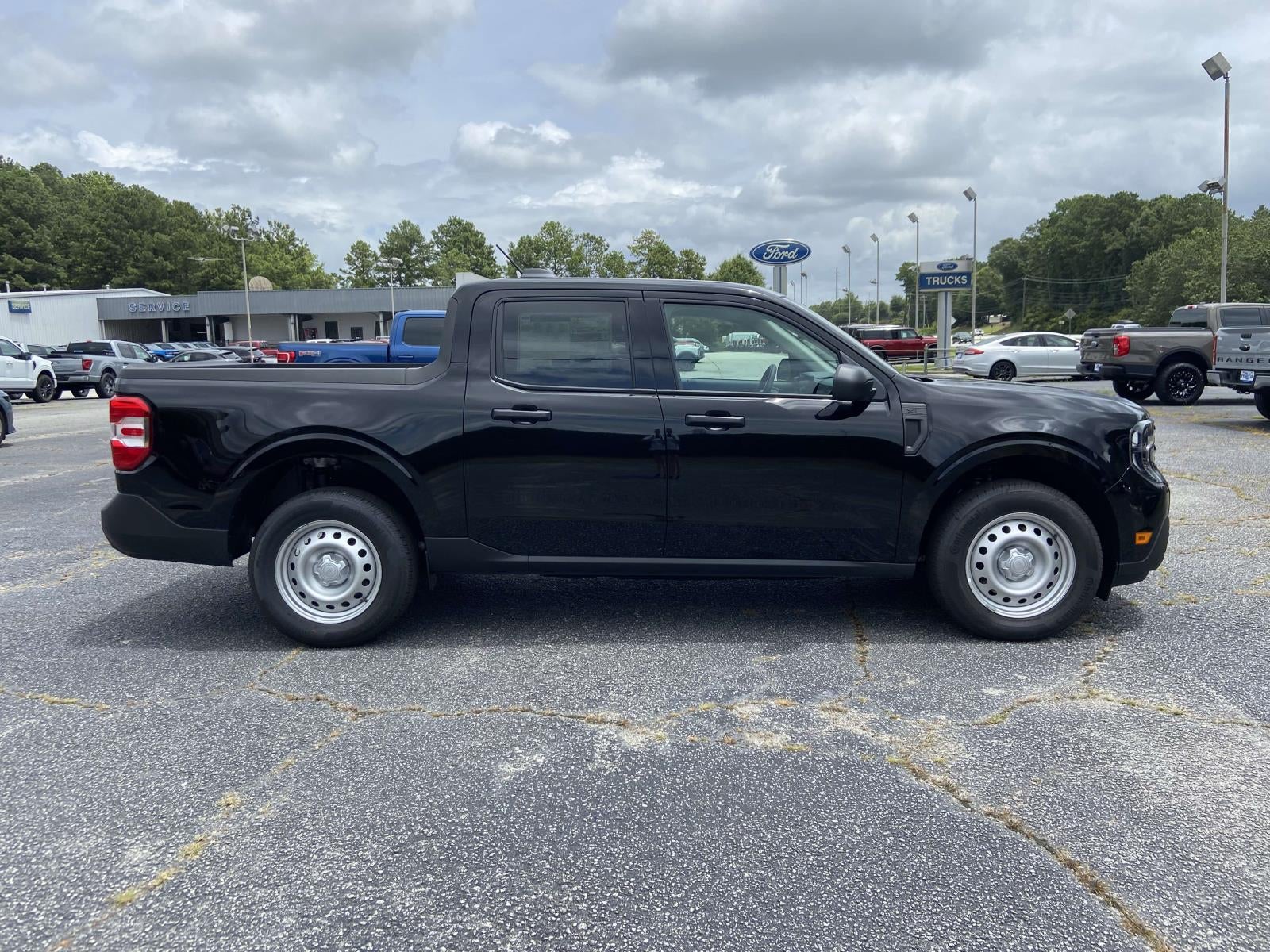 2026 Ford Maverick XL