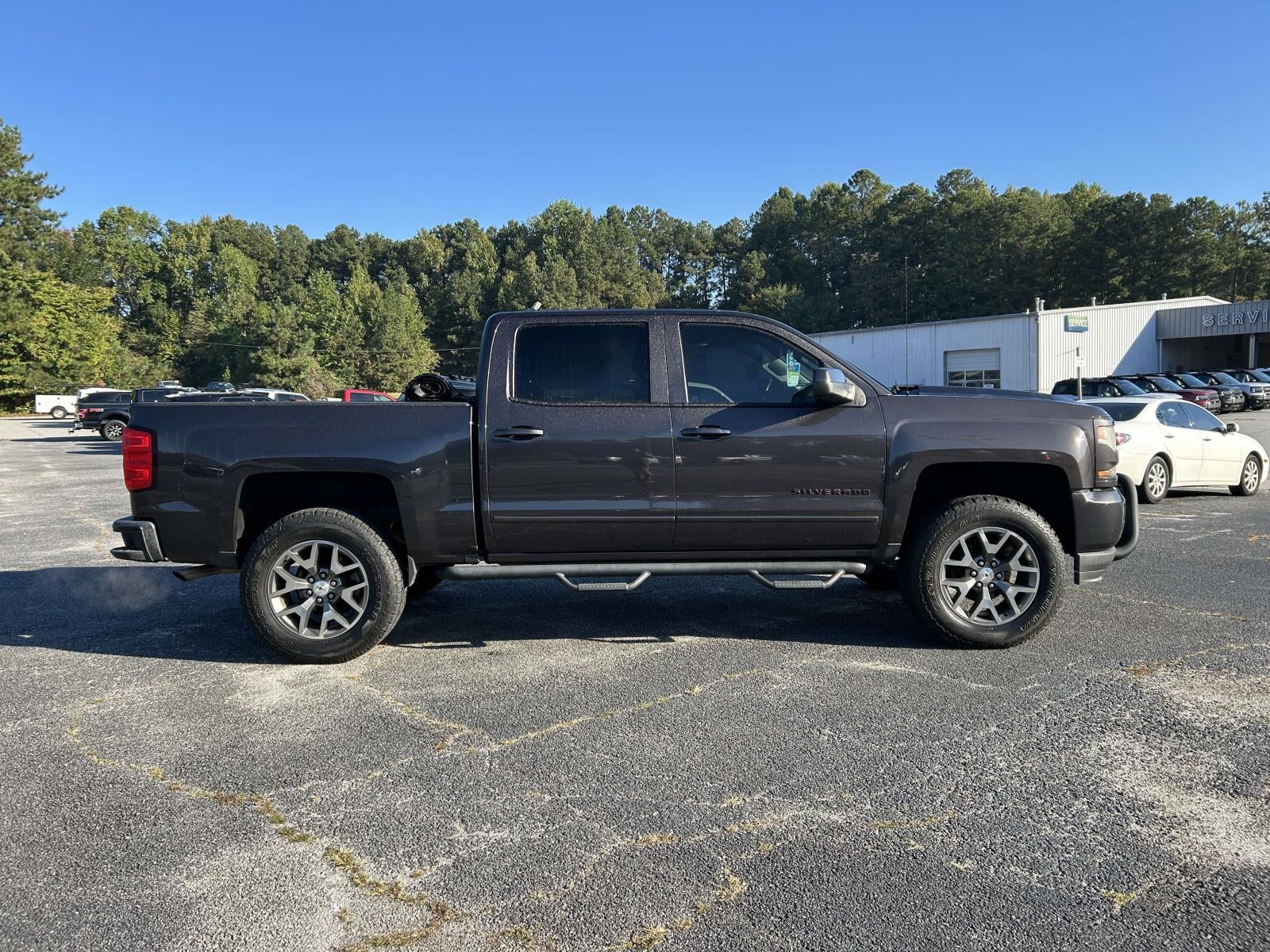 2016 Chevrolet Silverado 1500 4WD Crew Cab 143.5 LT w/2LT