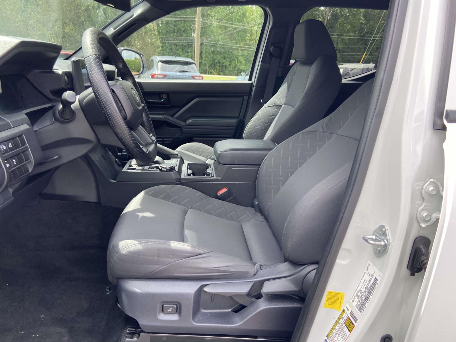 2024 Toyota Tacoma 4WD SR Double Cab 5' Bed AT (Natl)