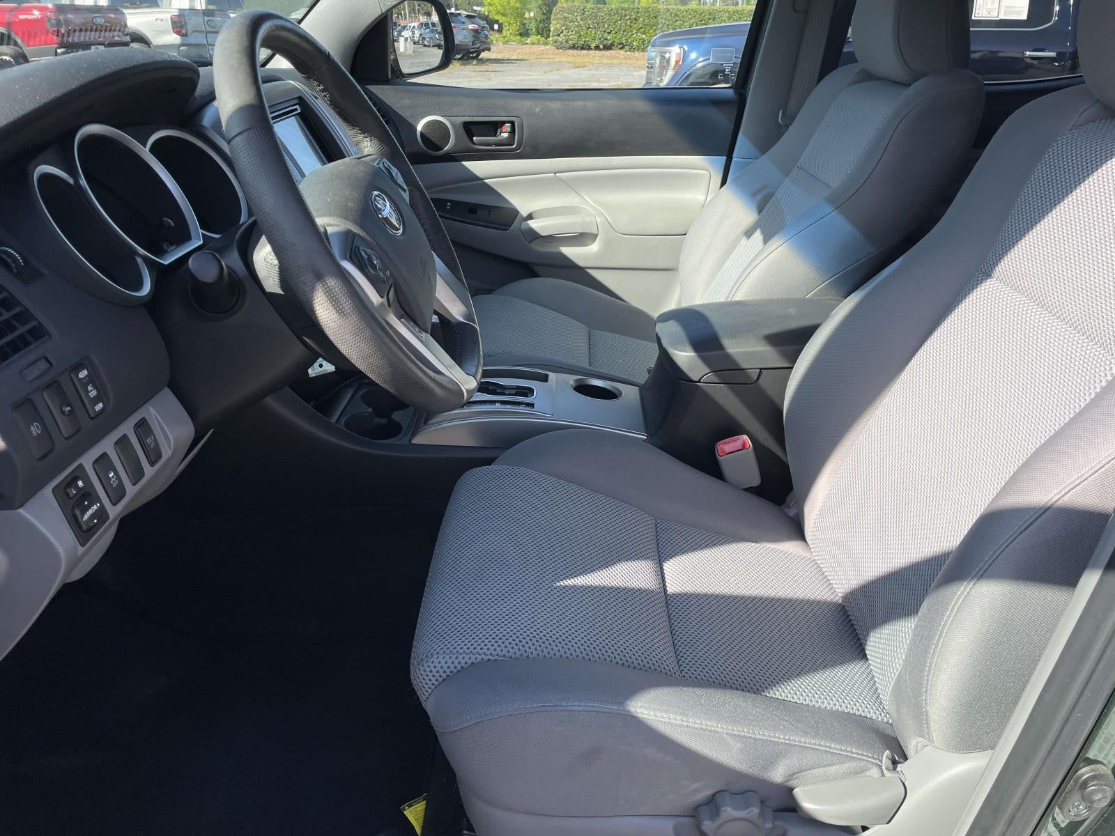 2014 Toyota Tacoma 4WD Double Cab LB V6 AT (Natl)