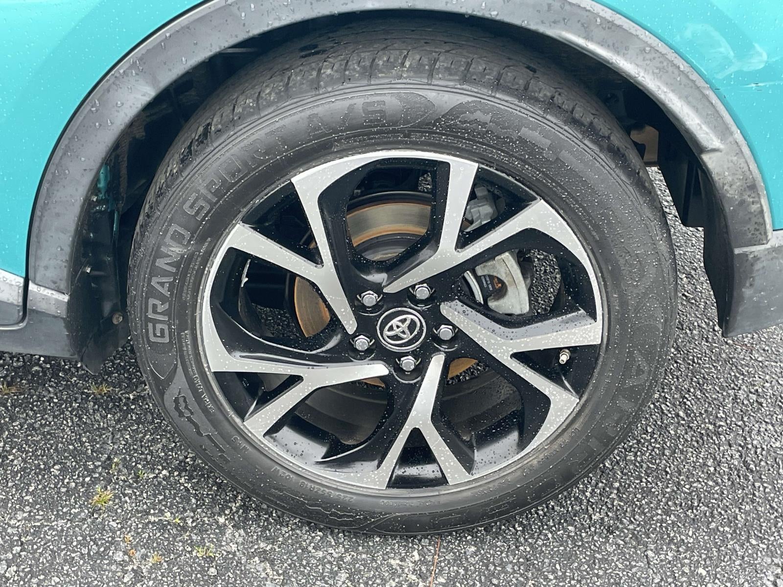 2018 Toyota C-HR XLE FWD (Natl)