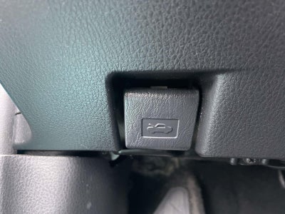 2018 Toyota C-HR XLE FWD (Natl)